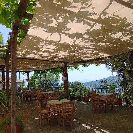 Áyios Dhimítrios Hotel Erotas מראה חיצוני תמונה