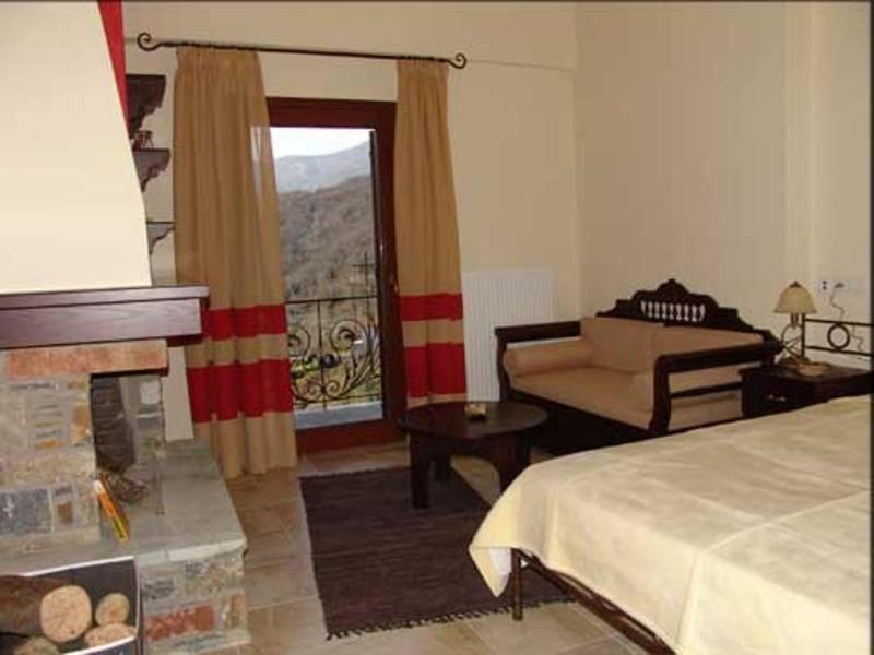 Áyios Dhimítrios Hotel Erotas מראה חיצוני תמונה