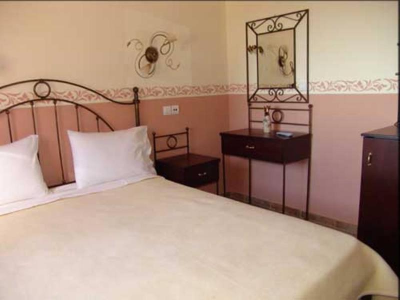 Áyios Dhimítrios Hotel Erotas מראה חיצוני תמונה