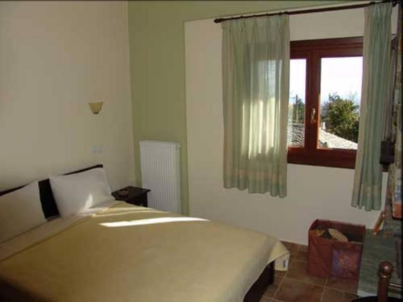 Áyios Dhimítrios Hotel Erotas מראה חיצוני תמונה