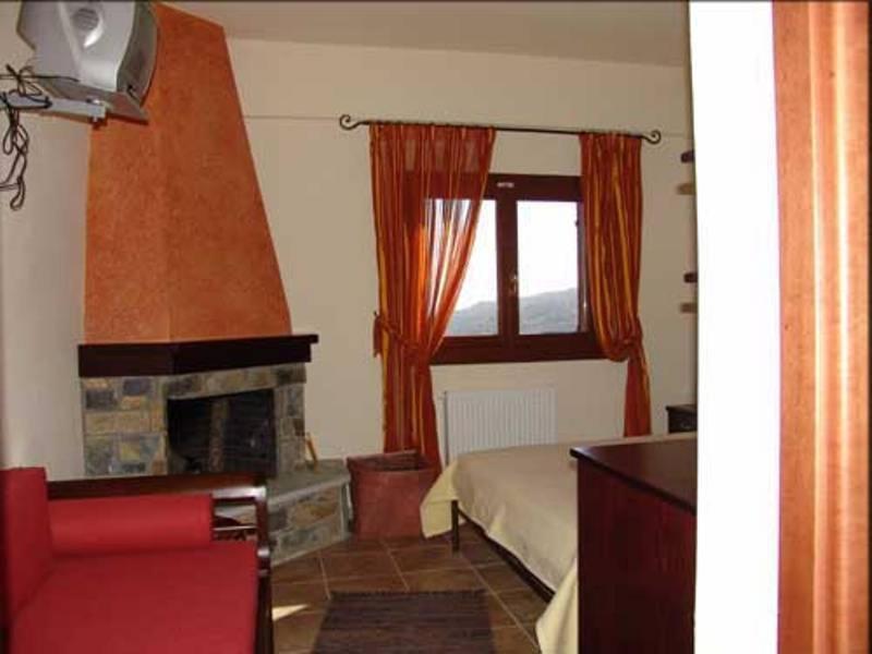 Áyios Dhimítrios Hotel Erotas מראה חיצוני תמונה
