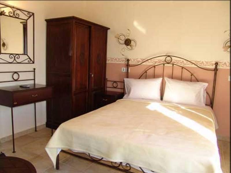 Áyios Dhimítrios Hotel Erotas מראה חיצוני תמונה