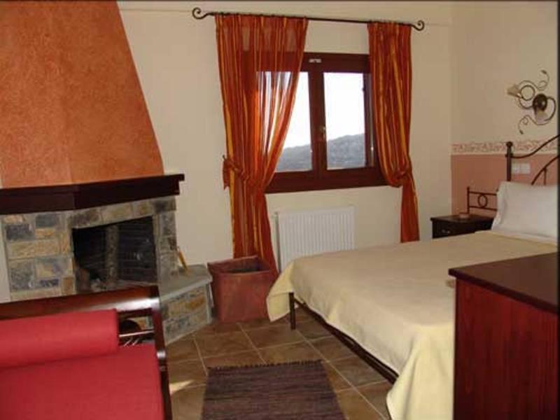 Áyios Dhimítrios Hotel Erotas מראה חיצוני תמונה