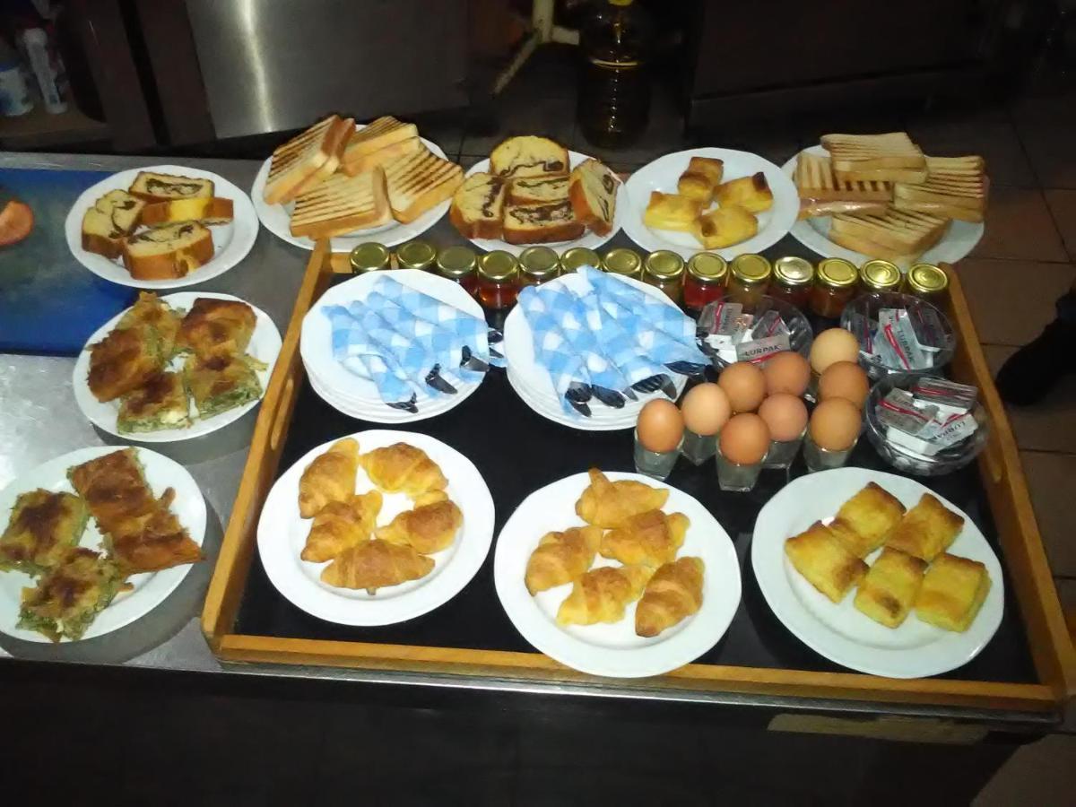 Áyios Dhimítrios Hotel Erotas מראה חיצוני תמונה